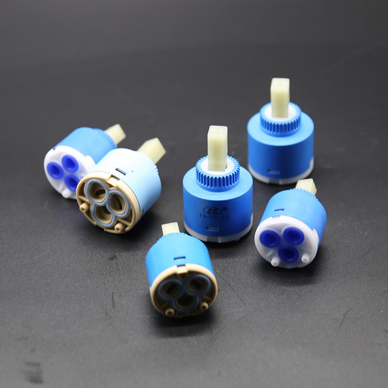 蛇口用混合スプールバルブ 25mm/35mm/40mm カー - Shower Valve Cartridge のレビューと価格